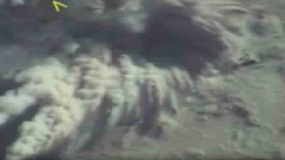 Опубликовано видео удара ВКС России по боевикам ИГ в Сирии