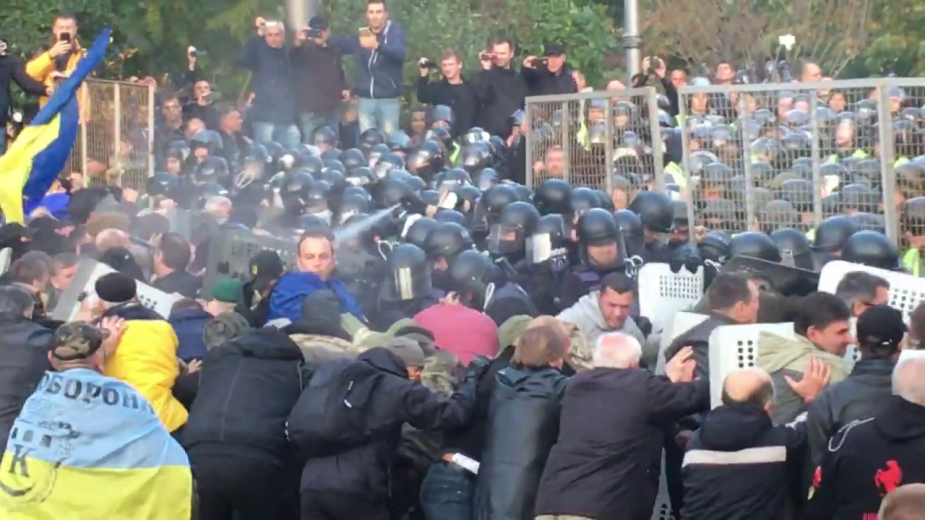 Сторонники Саакашвили решили продолжить протесты у Верховной рады