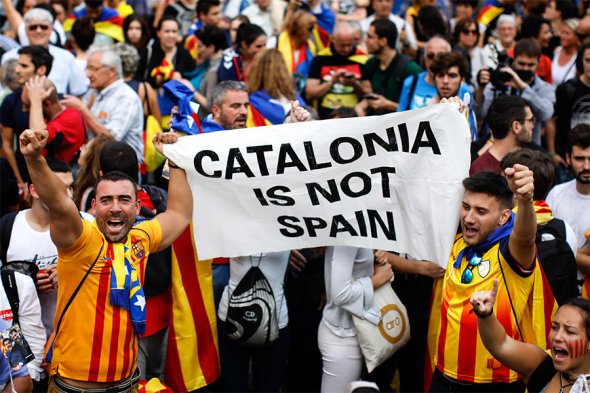 Каталония объявила о независимости от Испании. Фотогалерея