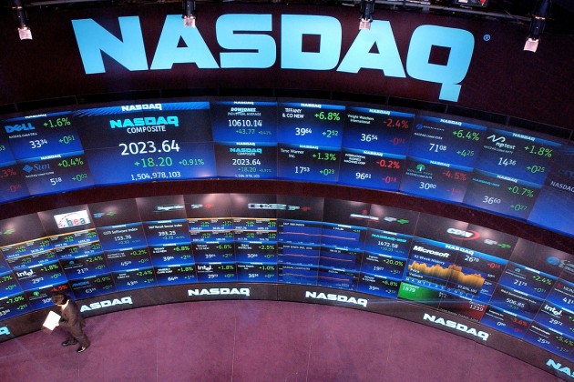 NASDAQ достиг исторического максимума на новостях о налоговой реформе в США