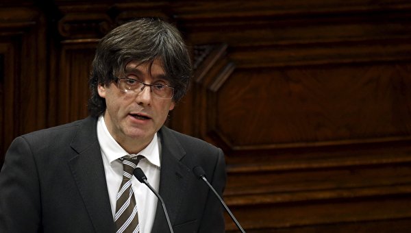Лидер Каталонии Карлес Пучдемон арестован на сутки