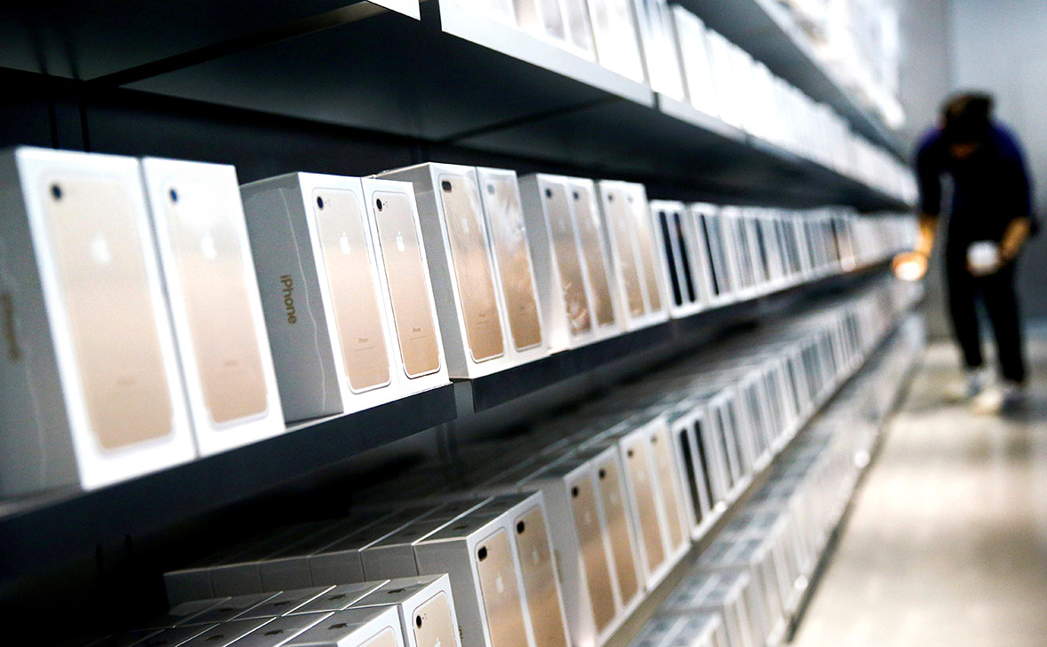 FT узнала о незаконном труде студентов на сборке iPhone X в Китае