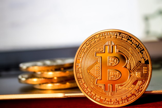 Цена Bitcoin преодолела рубеж в $8 тысяч