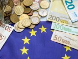 Еврокомиссия повысила прогноз роста ВВП еврозоны